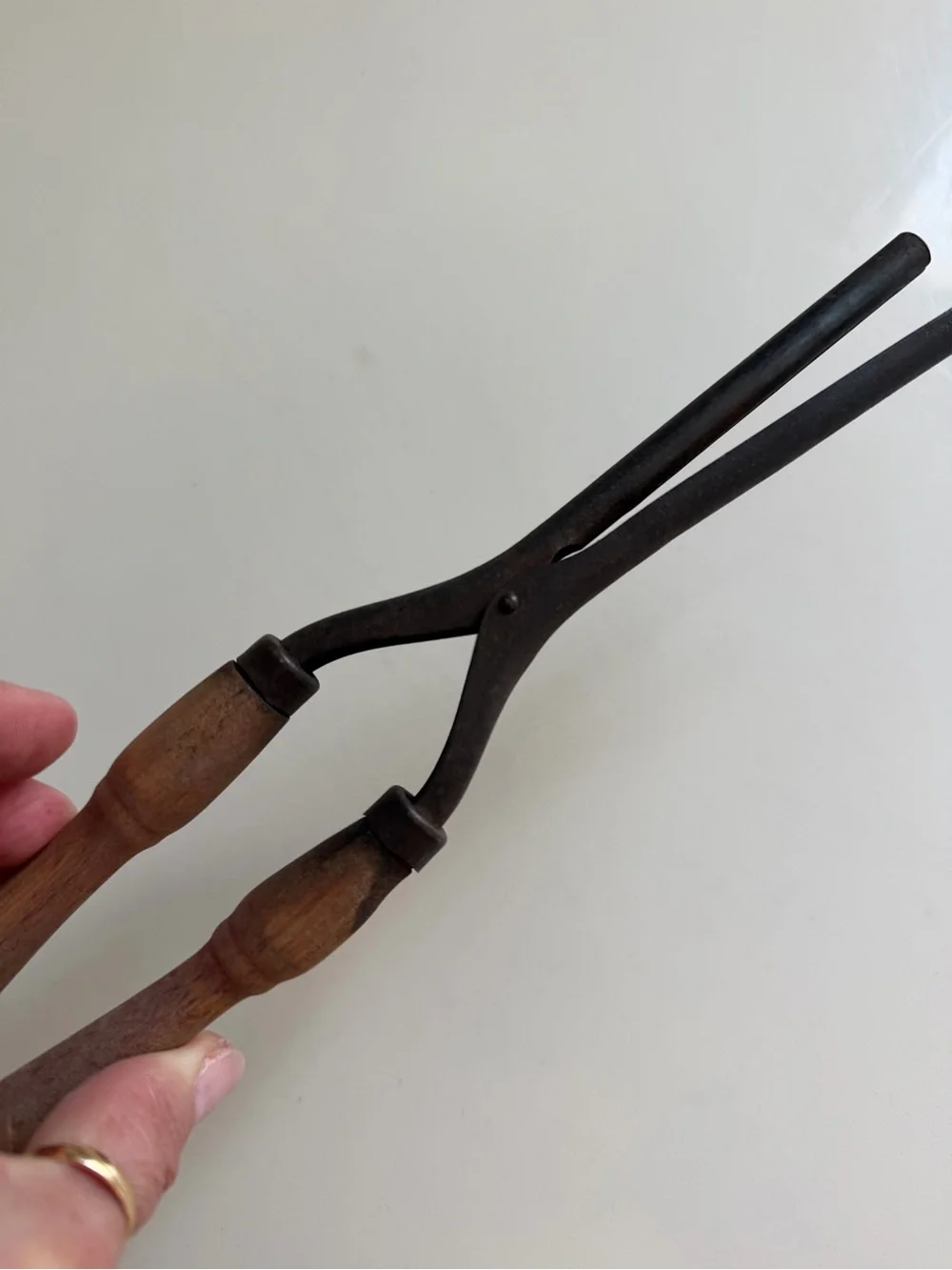 Vintage Victorian Hair Curling Tongs Primitive Beauty Decor 9